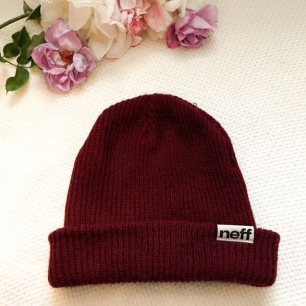 Maroon Neff daily beanie